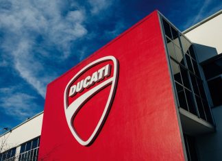 Ducati riaccende i motori! museo ducati bologna borgo panigale