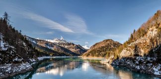 La via dei Laghi: il meglio del friuli in moto Friuli in moto - Lago di Sauris - veneto passi alpini itinerario