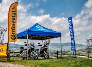 Blue Bike Camp con le Yamaha Ténéré 700 Blue Bike Camp e Yamaha Super Ténéré 1200