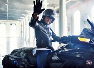 Airoh – In pista per l’Italia Airoh Helmet - Antonio Locatelli