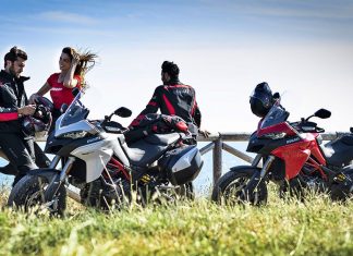 Sicurezza e comodità con i capi touring di Ducati Ducati Touring Abbigliamento Apparel 2020