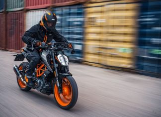 KTM presenta i modelli 125 e 390 Duke del 2021 KTM 390 Duke 2021