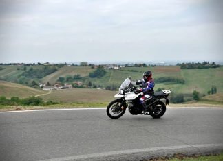 In moto vicino a Milano: da Pavia a Varzi moto vicino milano pavia Casteggio varzi Montalto bobbio caberg triumph