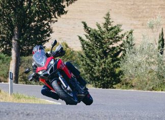 Nuova Ducati Multistrada V2 Multistrada V2 S moto crossover ducati economica