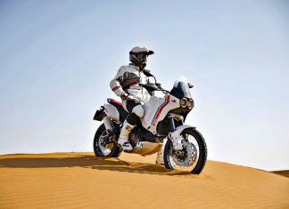 Ducati DesertX: video, foto, informazioni, prestazioni, prezzo Ducati DesertX info prova test review enduro off-road