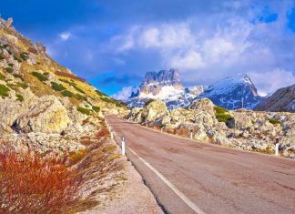 Passo Valparola: Alto Adige e Veneto in moto Passo Valparola itinerario moto bici forte Trentino Veneto consigli informazioni percorso cicloturismo