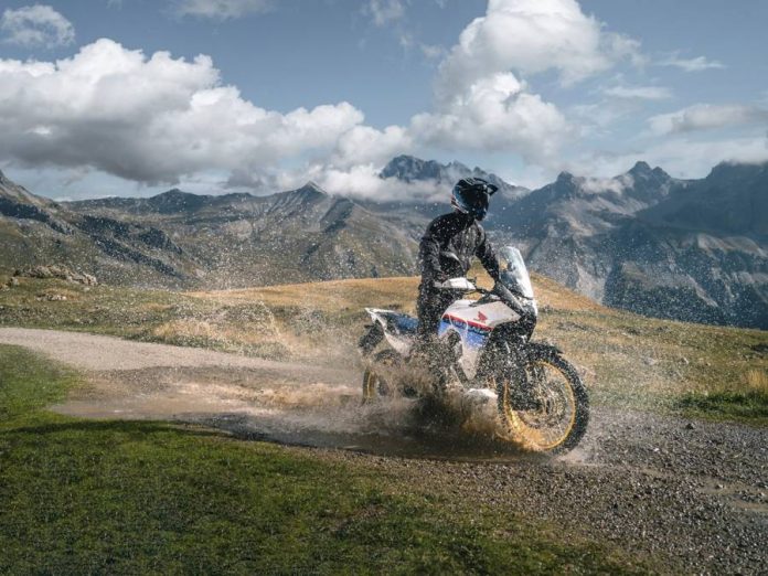 421164_23YM_XL750_Transalp Nuova Honda Transalp XL750 prova test recensione prezzo scheda tecnica