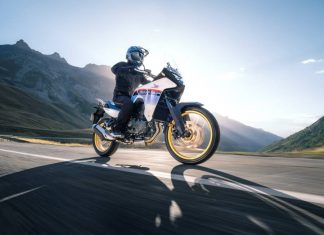 Nuova Honda Transalp XL750 Nuova Honda Transalp XL750 prova test recensione prezzo scheda tecnica