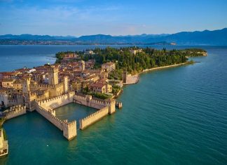 Lago di Garda e i territori del Lugana in moto sirmione lugana lago di garda lake itinerario percorso informazioni weekend bici cicloturismo moto