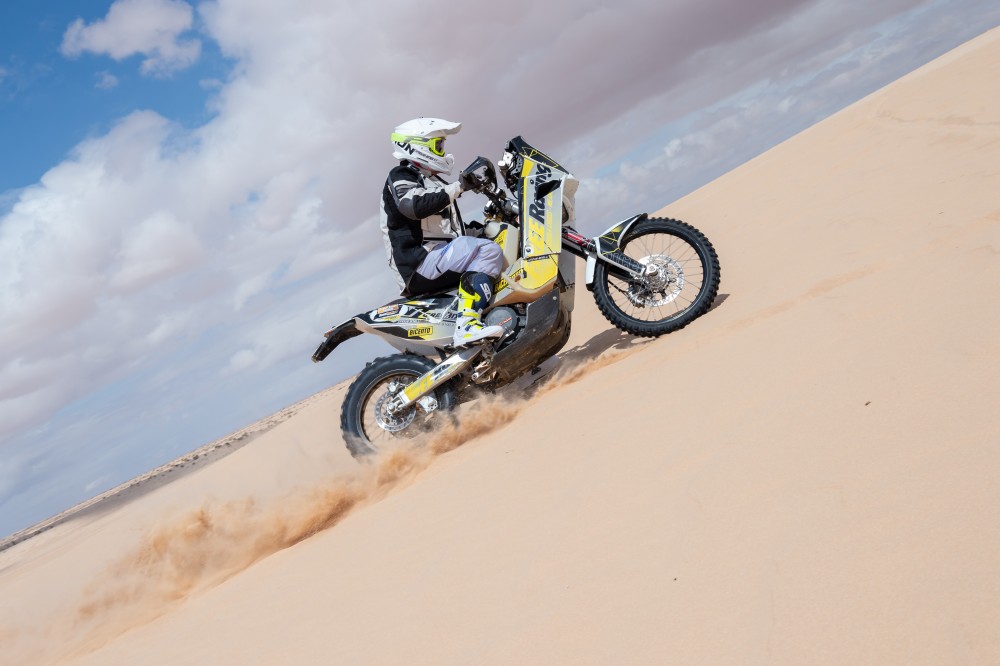 Oscar Polli nei suoi stage per piloti in Tunisia