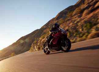 Nuova Triumph Daytona 660 – Il ritorno del mastino di Hinckley Triumph Daytona 660 prezzo carattewristiche scheda prova