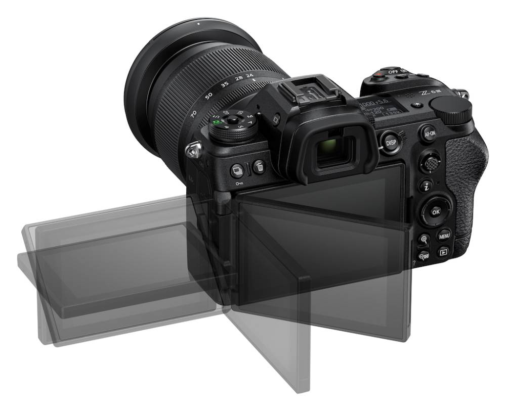 Nikon Z6III prezzo sconto prova mirrorless