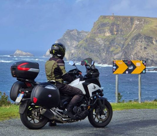 Tour in moto in Irlanda: 7 luoghi da non perdere