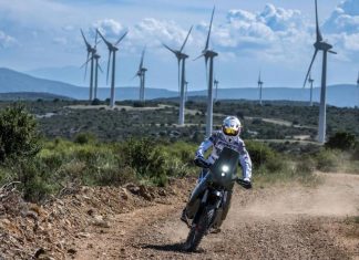 Tacita e Oscar Polli sfidano il deserto con la T-Race Motorally Tacita T-Race Motorally