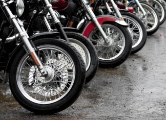 Scegliere le gomme per la moto: quando la personalità conta