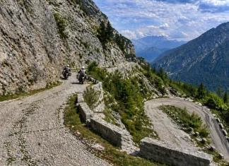 Itinerario moto Slovenia: il viaggio perfetto in 3 giorni Slovenia in moto - Passo Vršič