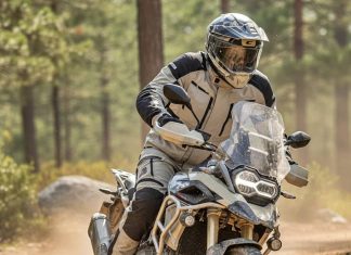 CGM 366 DUAL: il casco adventure touring versatile pensato per chi alterna asfalto e sterrato CGM 366 DUAL