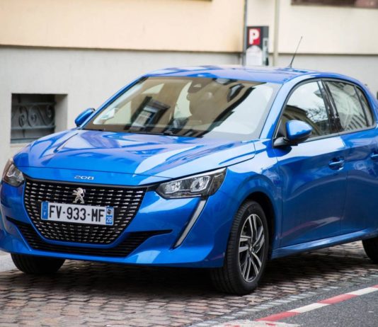 Noleggio Peugeot 208 a lungo termine, la city car moderna scelta da chi cerca stile e praticità Noleggio Peugeot 208 a lungo termine