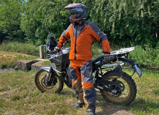 Fox Defend Gore-Tex ADV: il test del completo adventure che non teme nulla Fox Defend Gore-Tex ADV