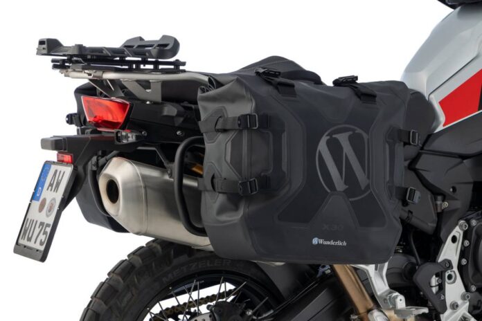 30189-002_F900GSA_Gueldenring_2026-05-18_002 Wunderlich X-BAG X30