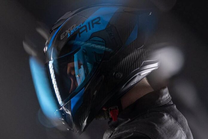 exo-1500-carbon-blue-3 Scorpion EXO 1500 Carbon Air
